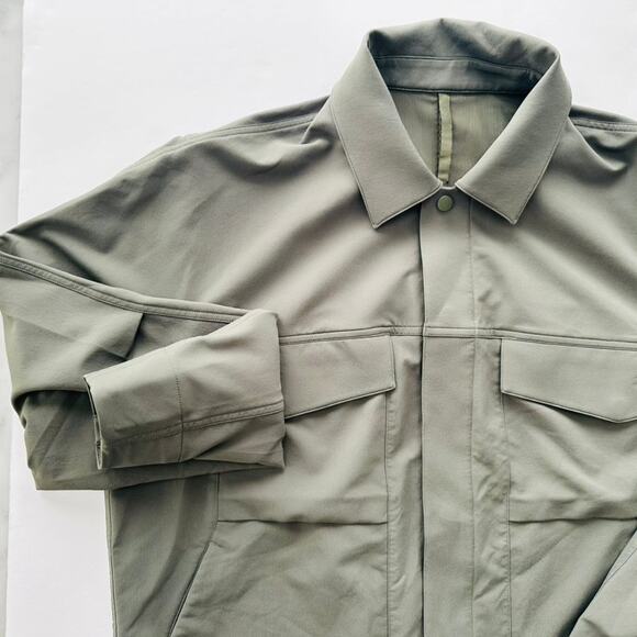 Lululemon Cargo Pocket Shirt Jacket Olive Green Size Medium Button Front Casual - Picture 3 of 6